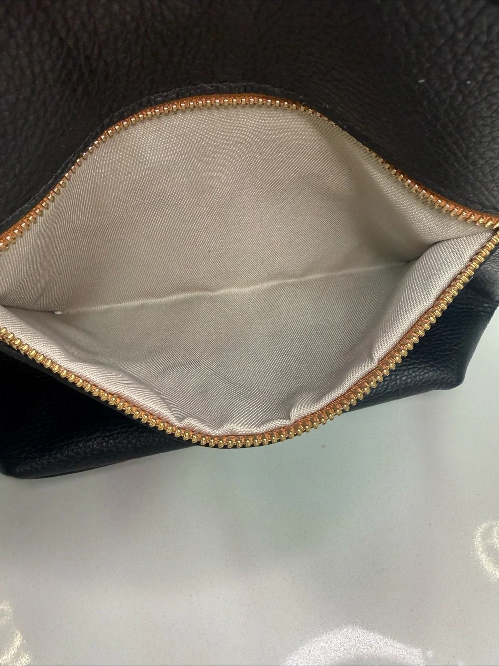VALENTINA Made in Italy Black/Tan Pebbled Leather Shoulder/CrossBody Bag